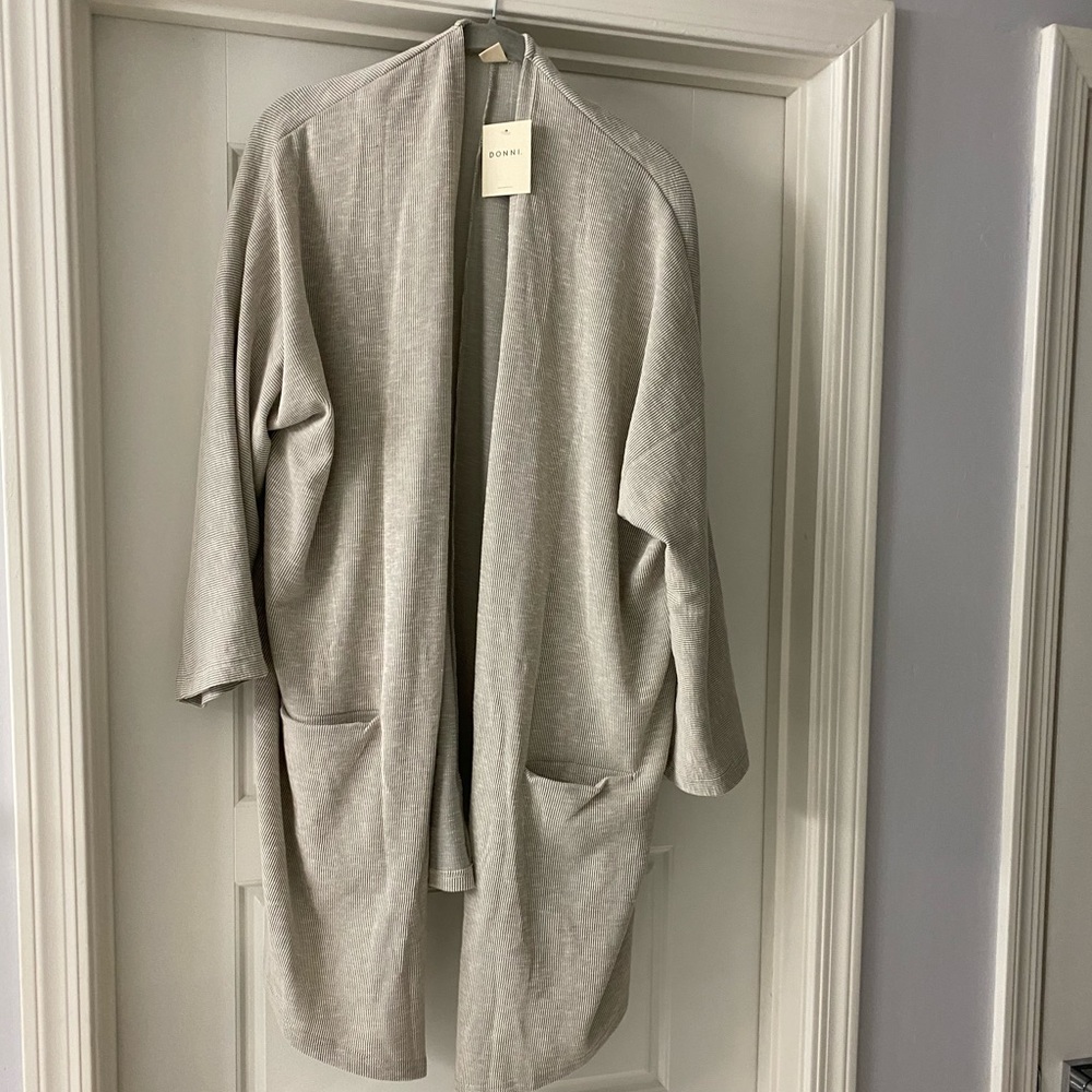 BNWT Cream cardigan